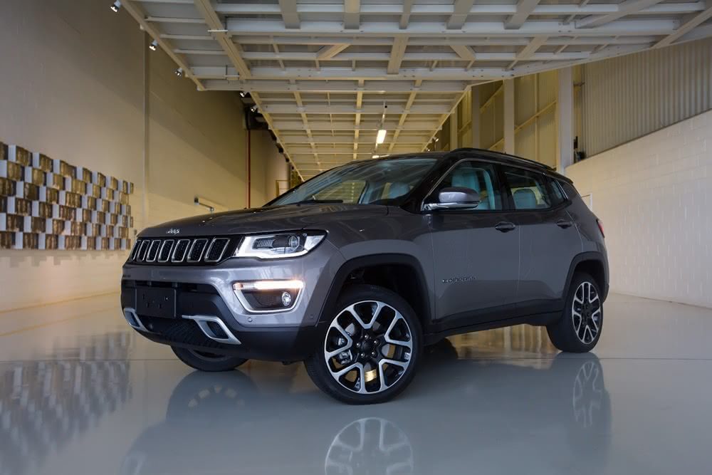 lateral do Jeep Compass 2021