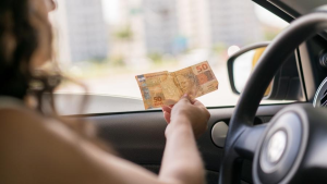 Como economizar combustível e reduzir os gastos com seu carro