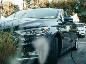 Novas Regras para Veículos Elétricos e Híbridos: O que muda no DETRAN