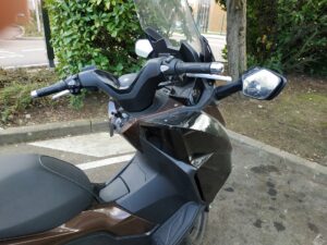Test-drive das novas scooters elétricas da Honda: autonomia real e conforto urbano